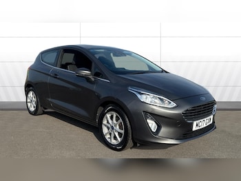 Used Ford Fiesta 2017 for sale - 79295372: Photo