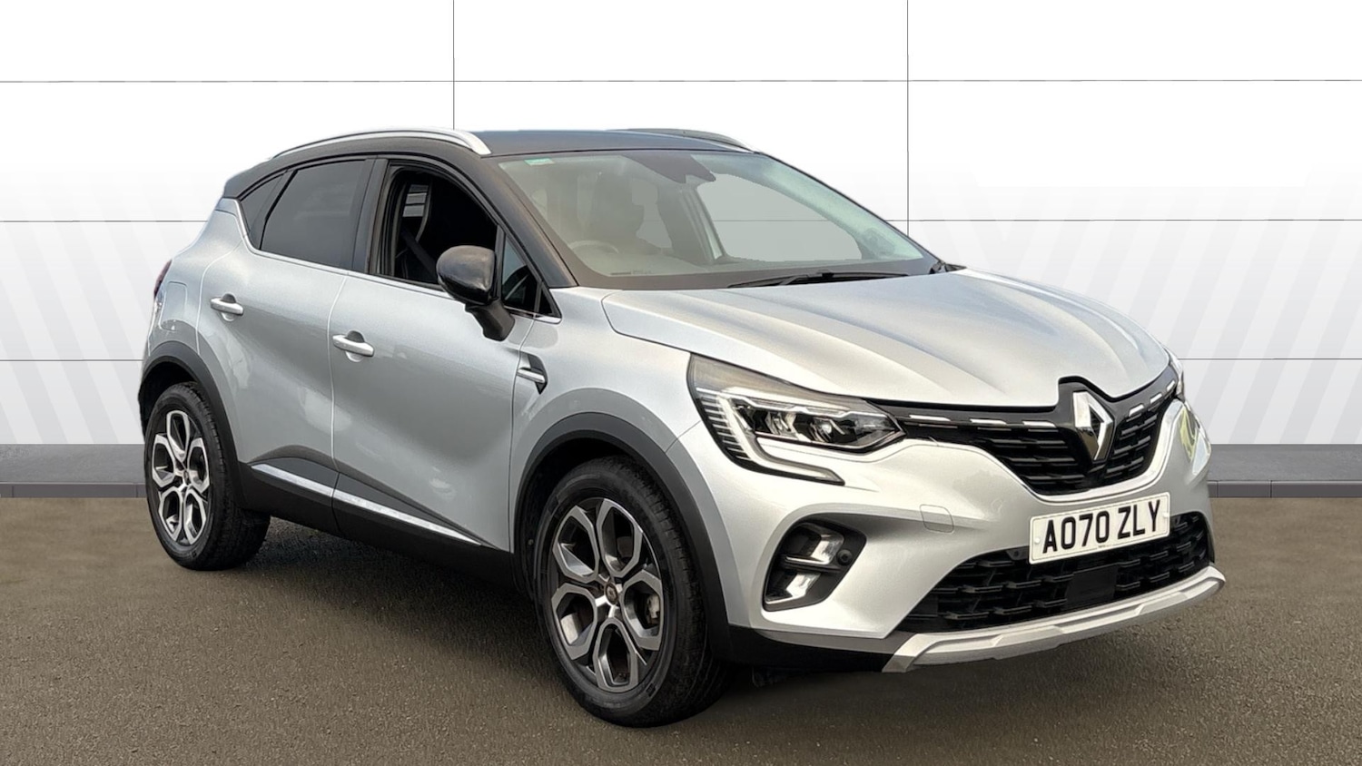 Used Renault Captur 2020 for sale - 76363230: Photo 1