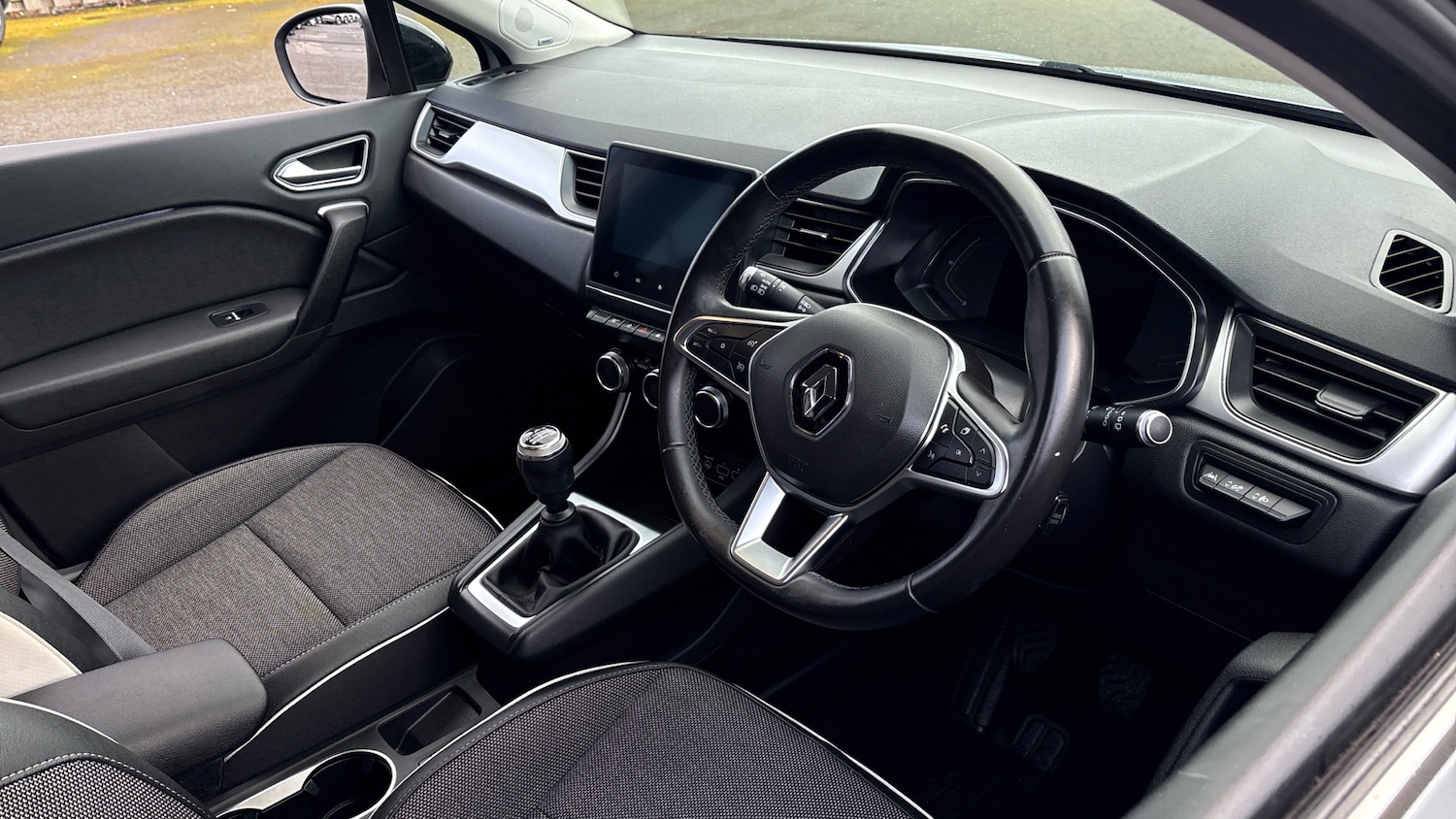 Used Renault Captur 2020 for sale - 76363230: Photo 11