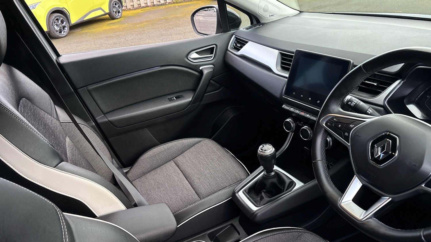 Used Renault Captur 2020 for sale - 76363230: Photo 14