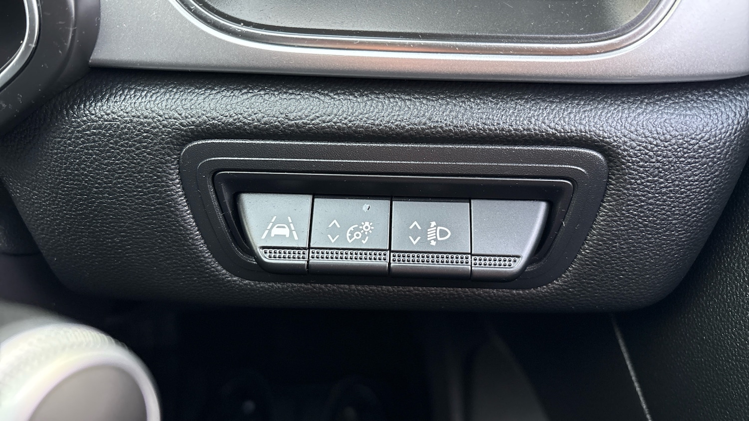 Used Renault Captur 2020 for sale - 76363230: Photo 28