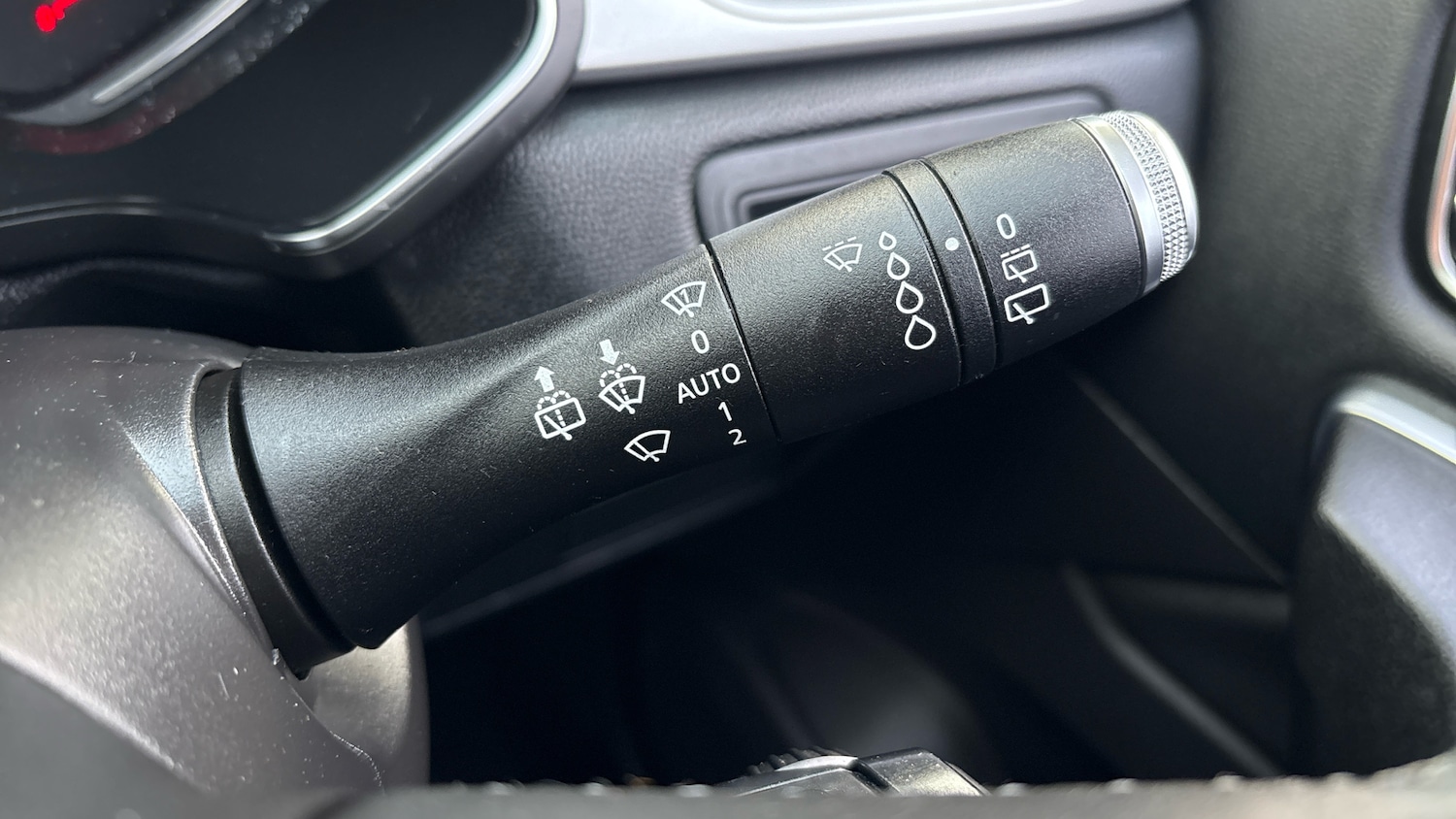 Used Renault Captur 2020 for sale - 76363230: Photo 29