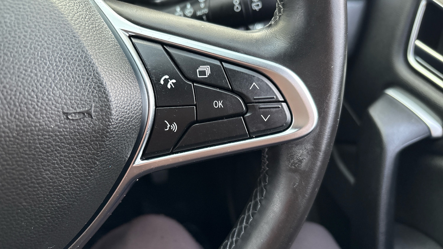 Used Renault Captur 2020 for sale - 76363230: Photo 32