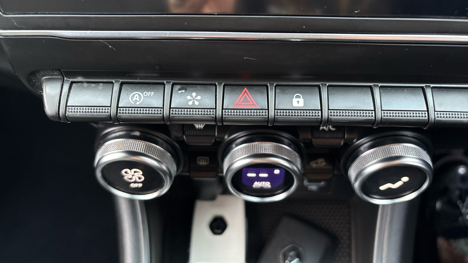 Used Renault Captur 2020 for sale - 76363230: Photo 42