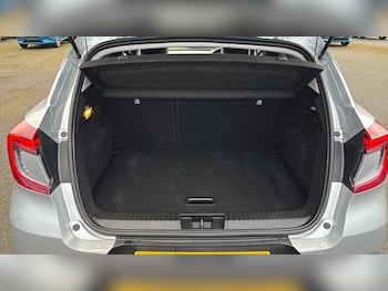 Used Renault Captur 2020 for sale - 76363230: Photo