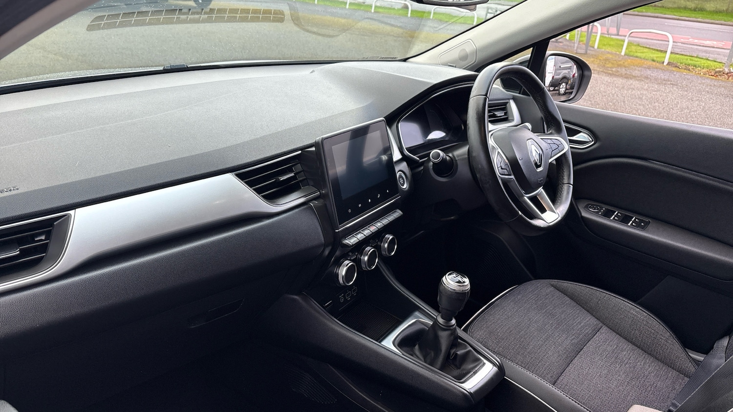 Used Renault Captur 2020 for sale - 76363230: Photo 9