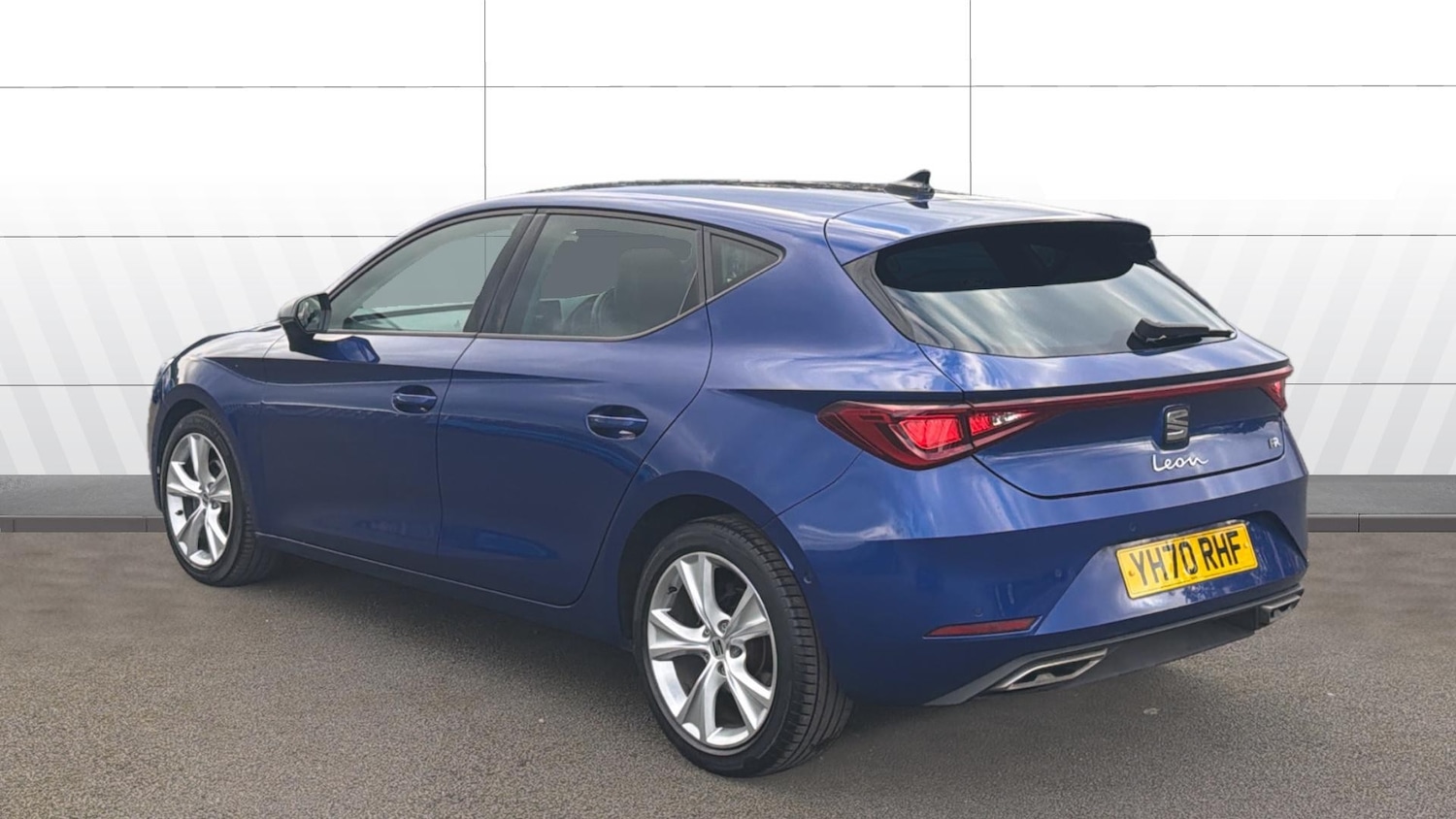 Used SEAT Leon 2020 for sale - 76363239: Photo 2