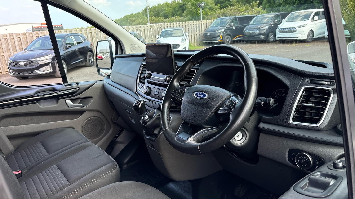 Used Ford Transit Custom 2023 for sale - 76372246: Photo 11