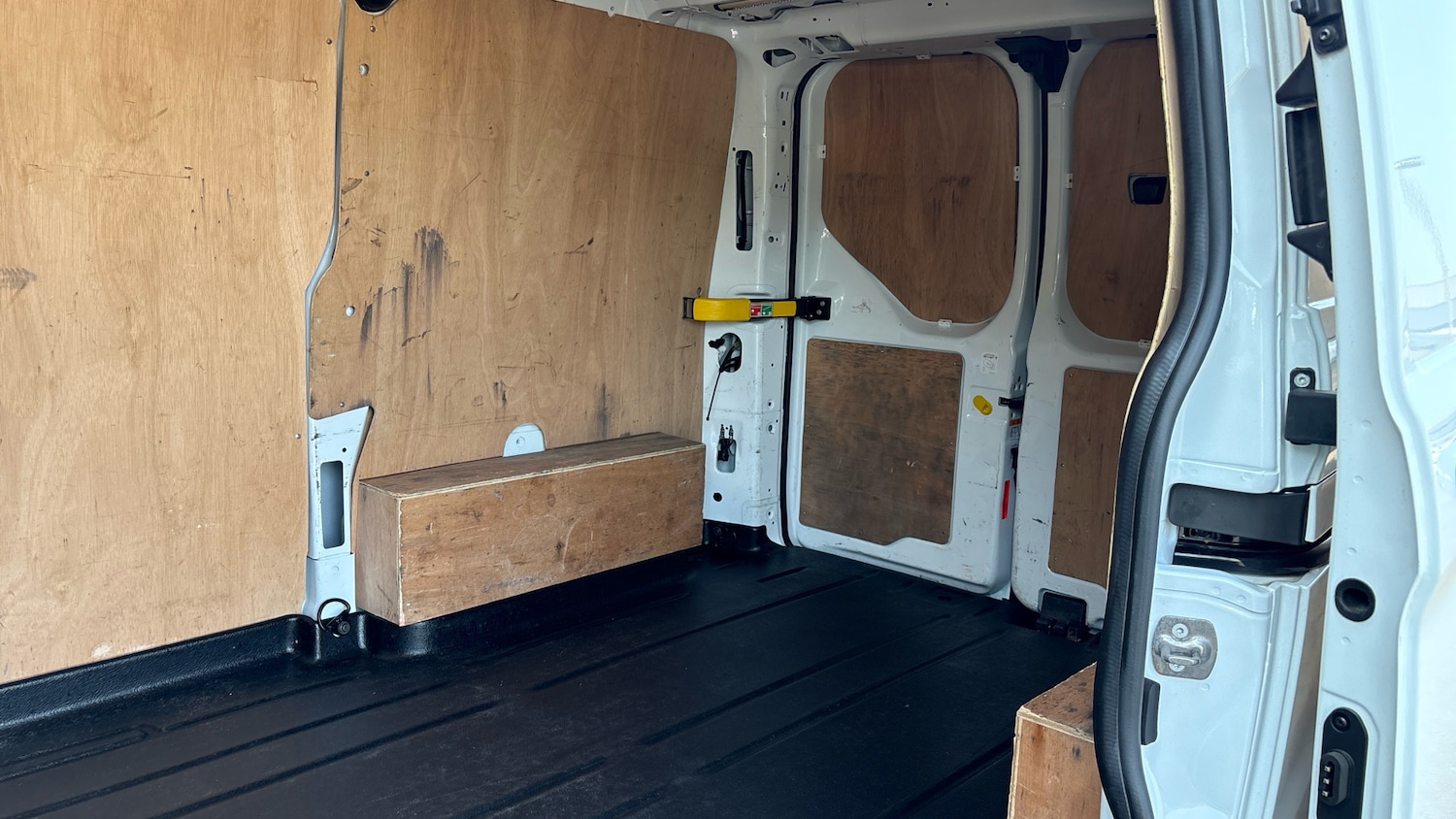 Used Ford Transit Custom 2023 for sale - 76372246: Photo 16