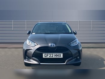 Used Toyota Yaris 2022 for sale - 75997303: Photo