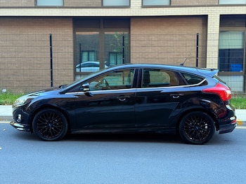 Used Ford Focus 2013 for sale - 76245044: Photo 4