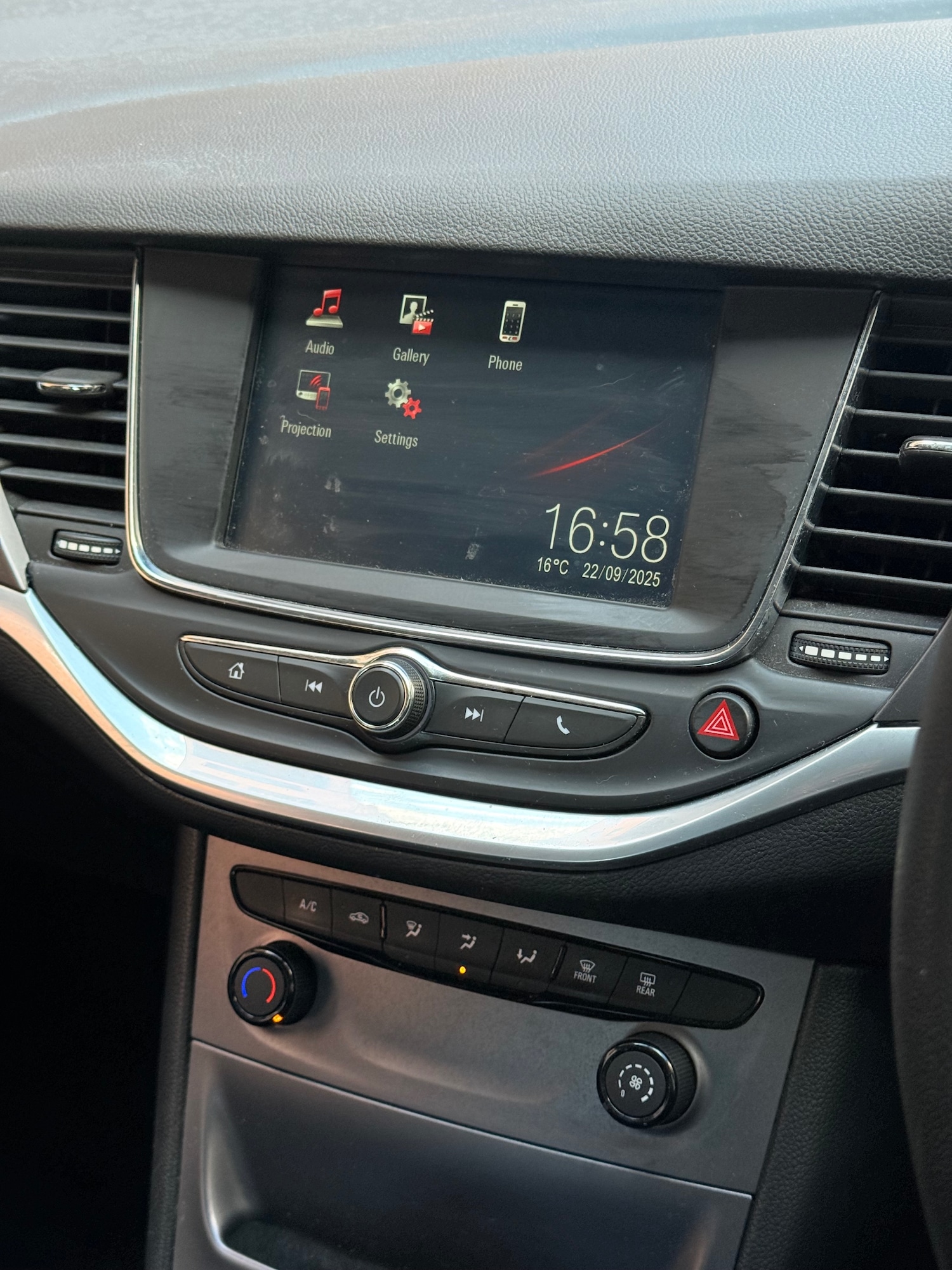 Used Vauxhall Astra 2016 for sale - 76045615: Photo 13