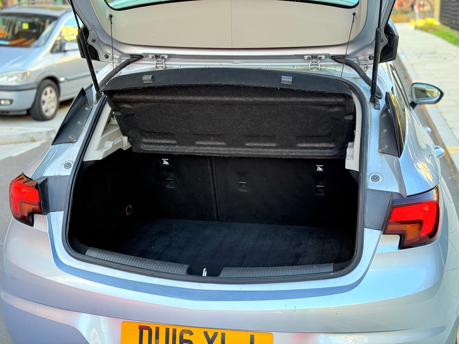 Used Vauxhall Astra 2016 for sale - 76045615: Photo 8