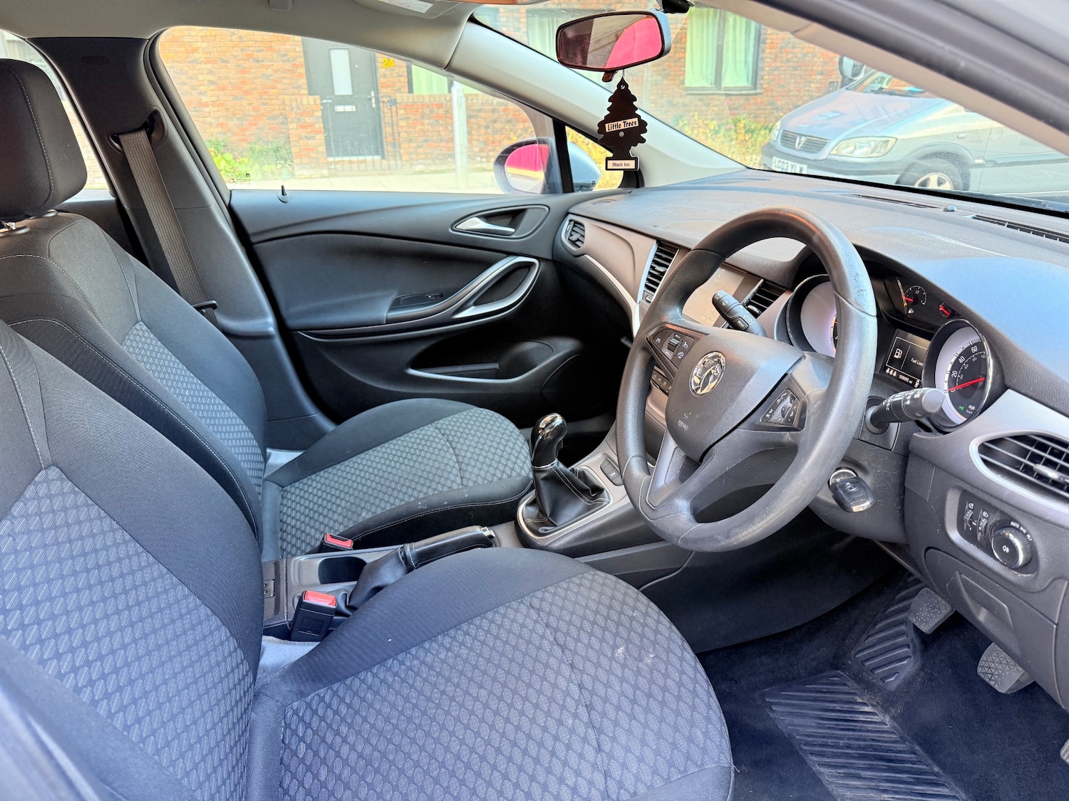 Used Vauxhall Astra 2016 for sale - 76045615: Photo 9