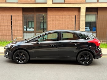 Used Ford Focus 2012 for sale - 76221654: Photo