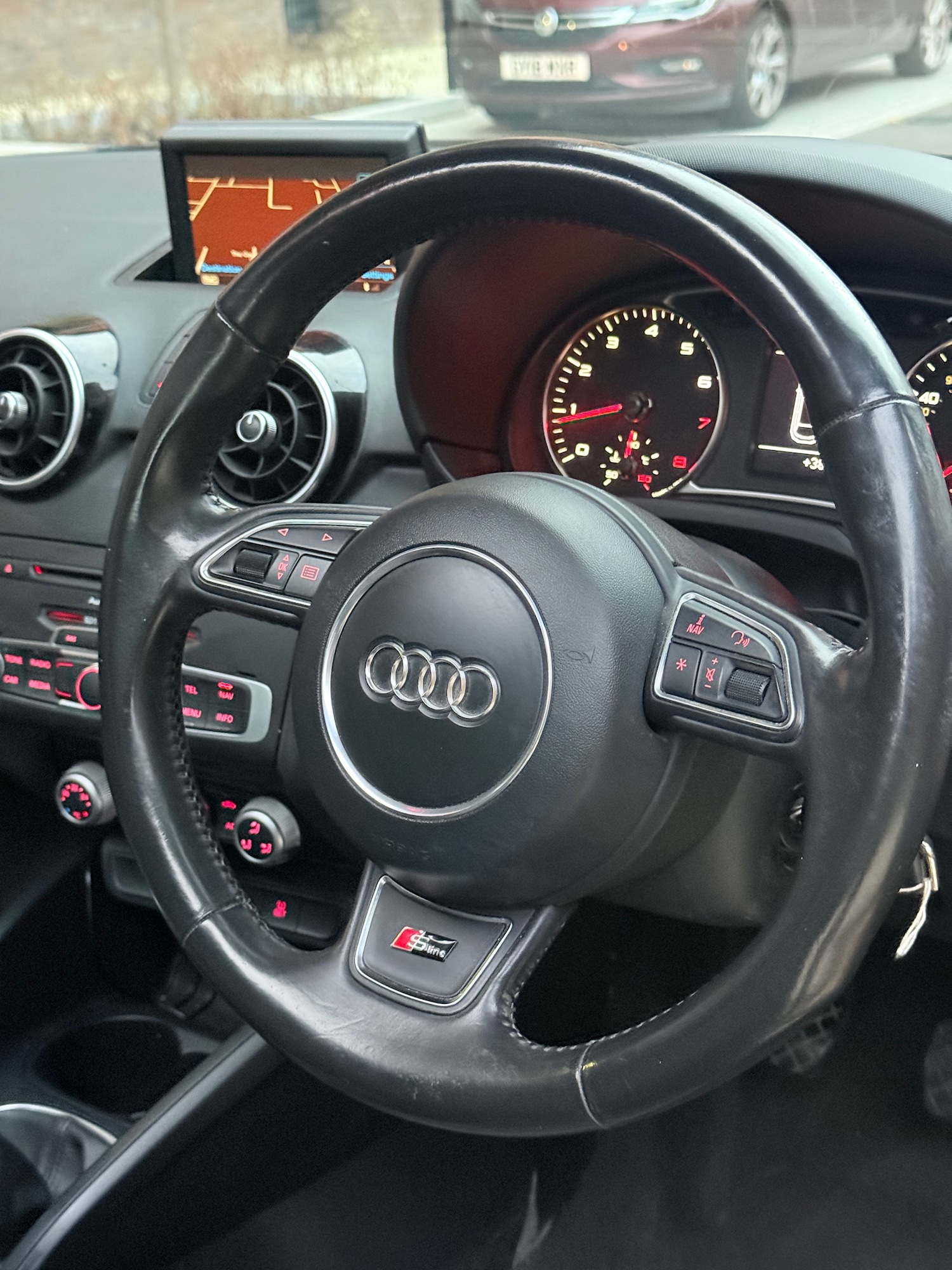 Used Audi A1 2011 for sale - 76157310: Photo 14