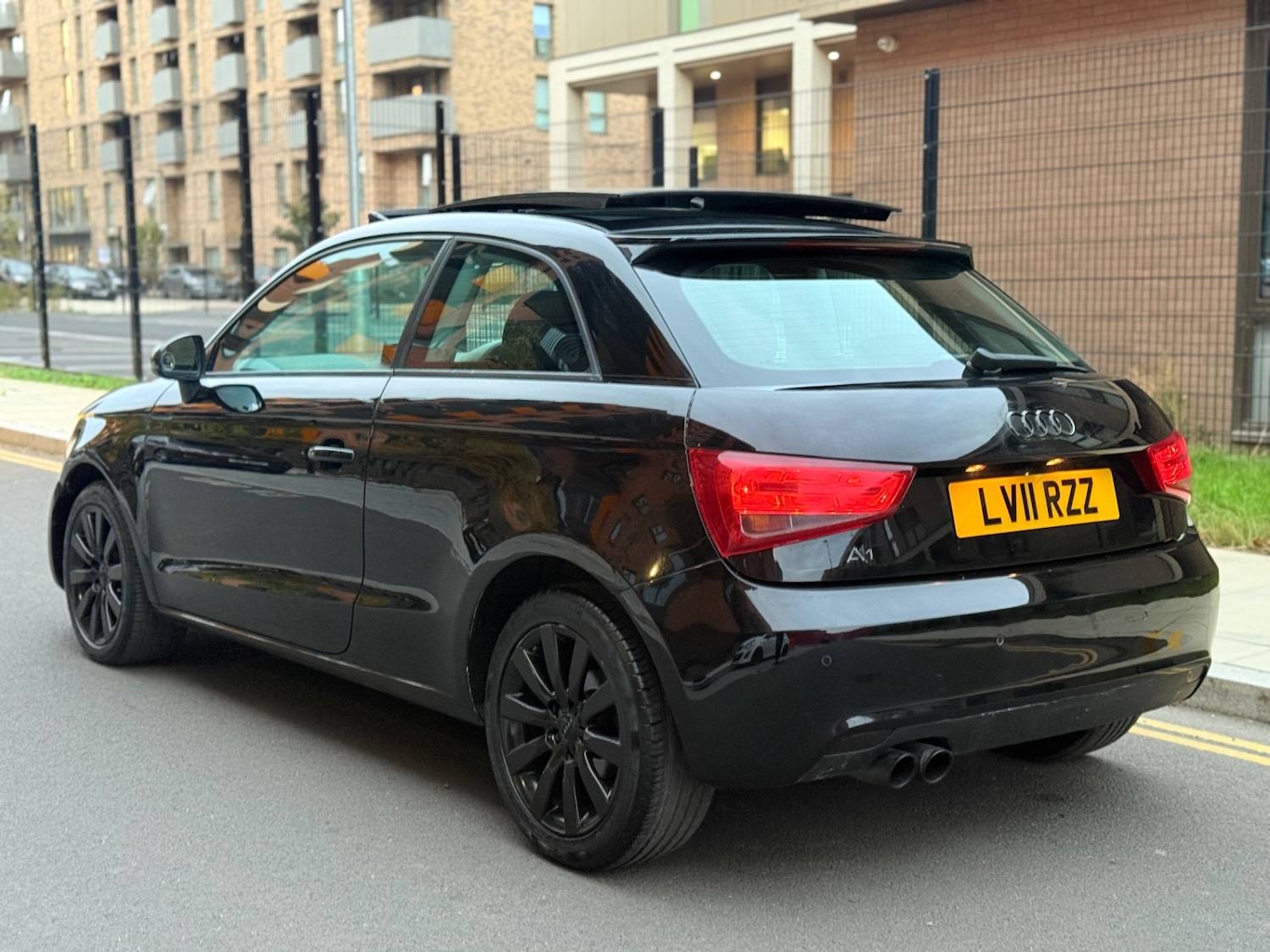 Used Audi A1 2011 for sale - 76157310: Photo 5