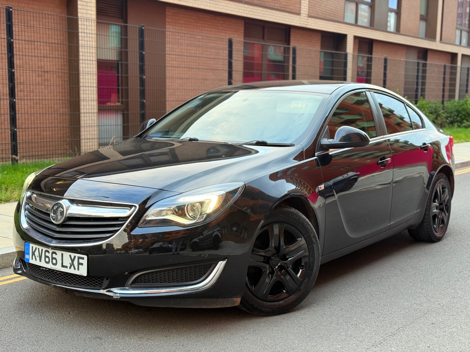 Used Vauxhall Insignia 2016 for sale - 76483171: Photo 1