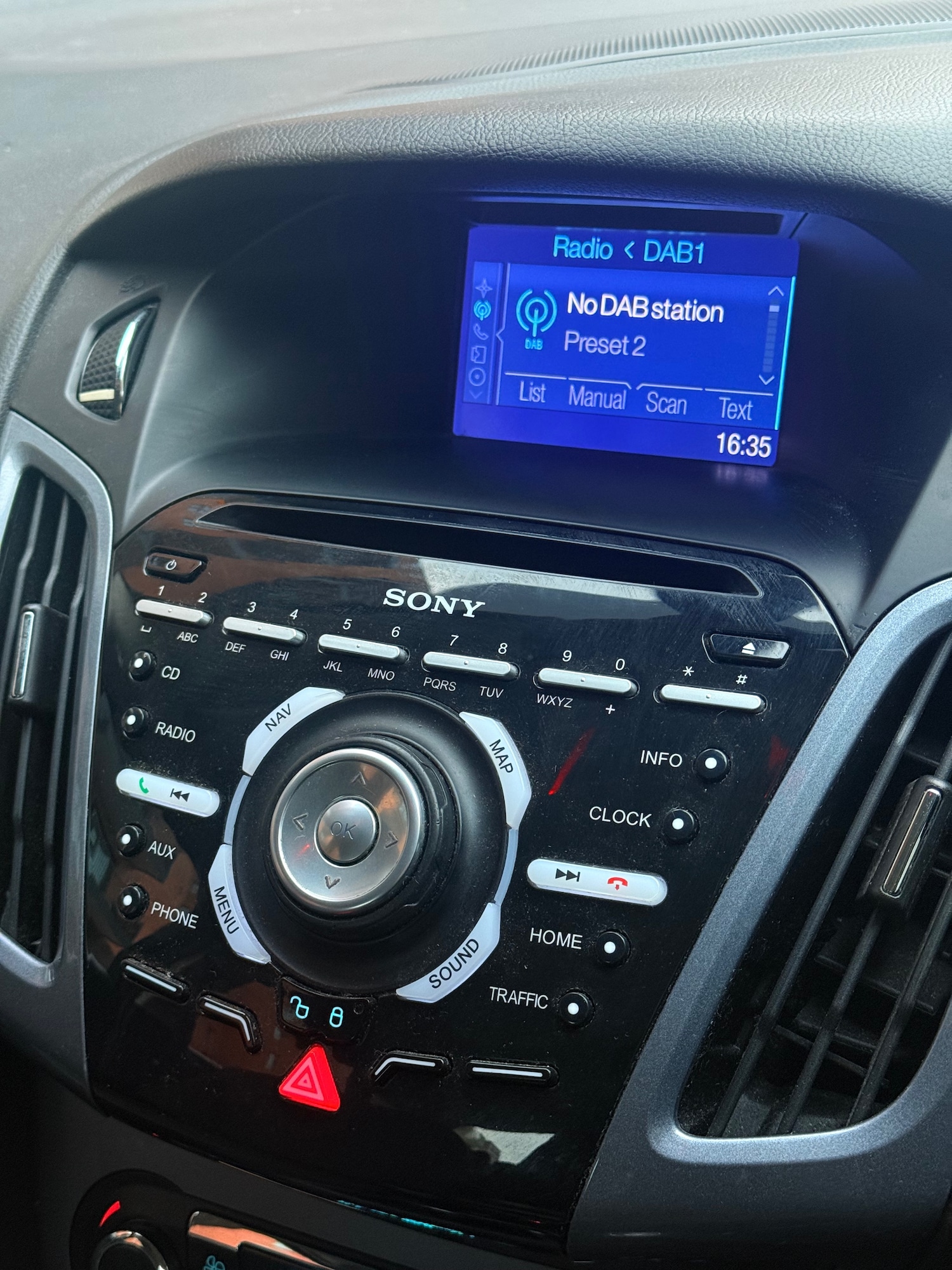 Used Ford Focus 2012 for sale - 76595475: Photo 14