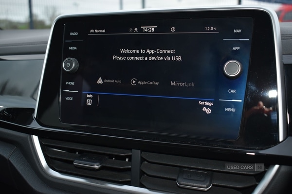 Used Volkswagen T-Roc 2022 for sale - 76574215: Photo 26