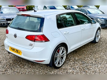 Used Volkswagen Golf 2015 for sale - 78574680: Photo
