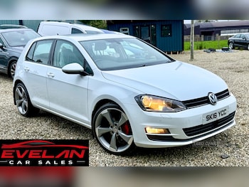 Volkswagen - Golf