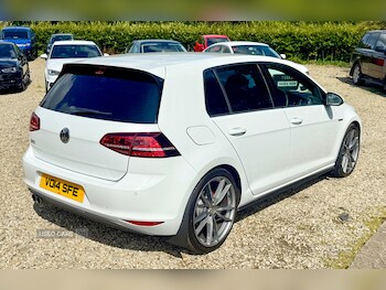 Used Volkswagen Golf 2014 for sale - 75508900: Photo