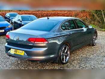 Used Volkswagen Passat 2015 for sale - 77575615: Photo