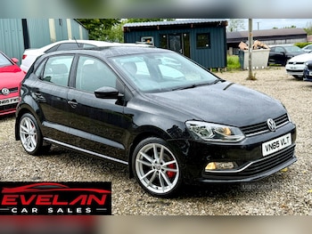 Used Volkswagen Polo 2015 for sale - 78677100: Photo