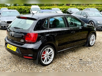 Used Volkswagen Polo 2015 for sale - 78677100: Photo
