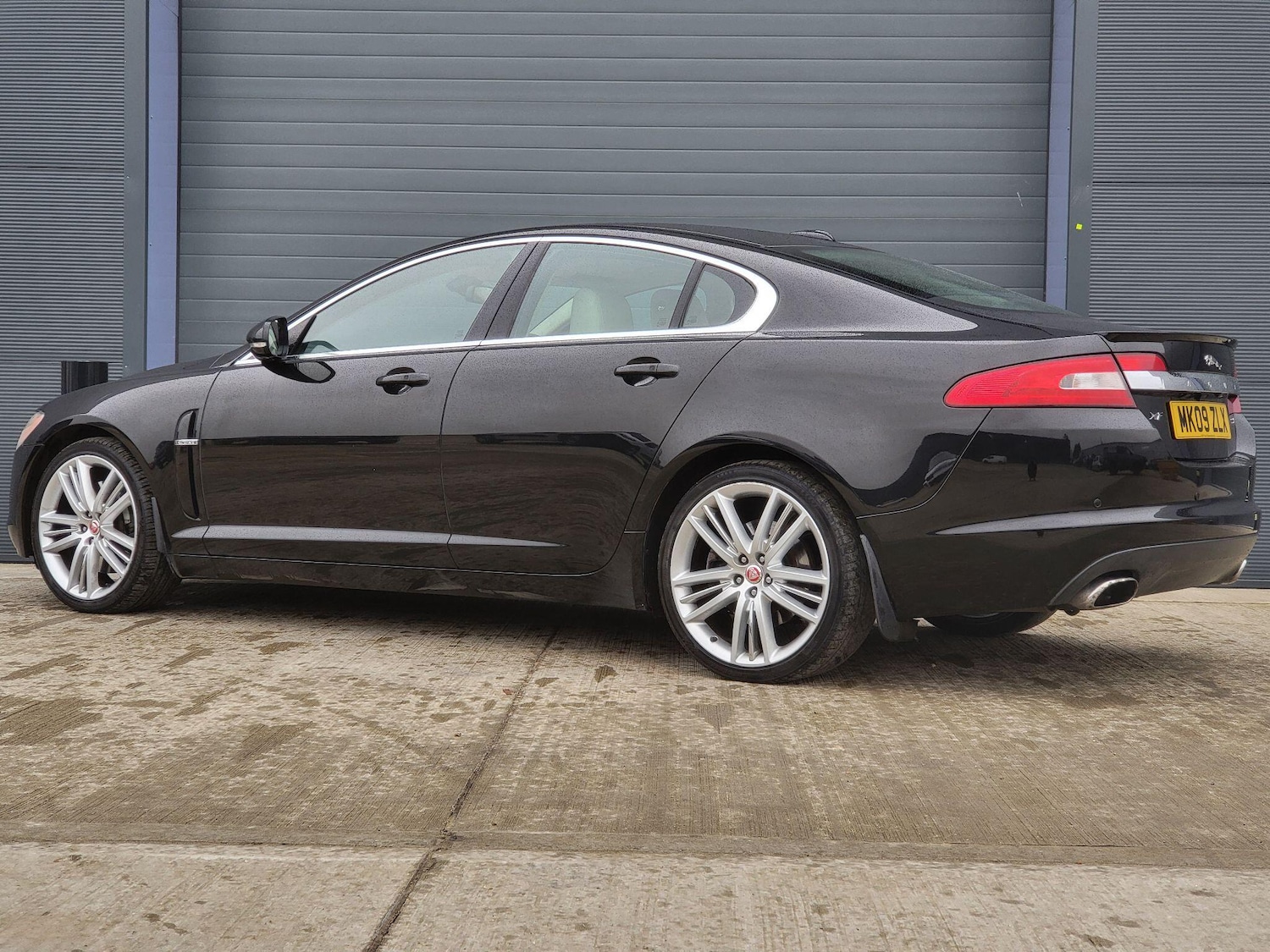 Used Jaguar XF 2009 for sale - 77425940: Photo 10
