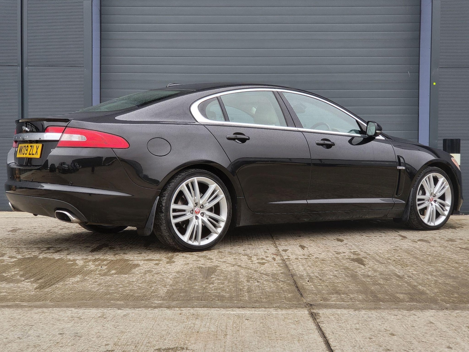 Used Jaguar XF 2009 for sale - 77425940: Photo 7