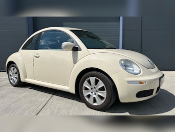 Used Volkswagen Beetle 2010 for sale - 78516436: Photo