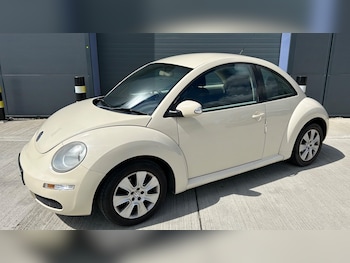 Used Volkswagen Beetle 2010 for sale - 78516436: Photo