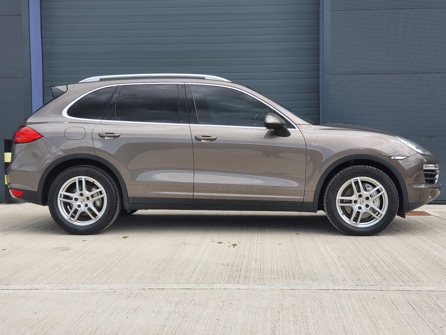 Used Porsche Cayenne 2010 for sale - 77109849: Photo 10
