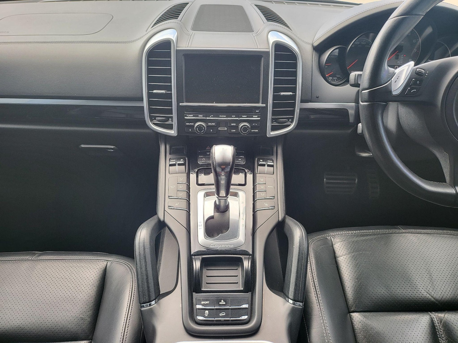 Used Porsche Cayenne 2010 for sale - 77109849: Photo 17