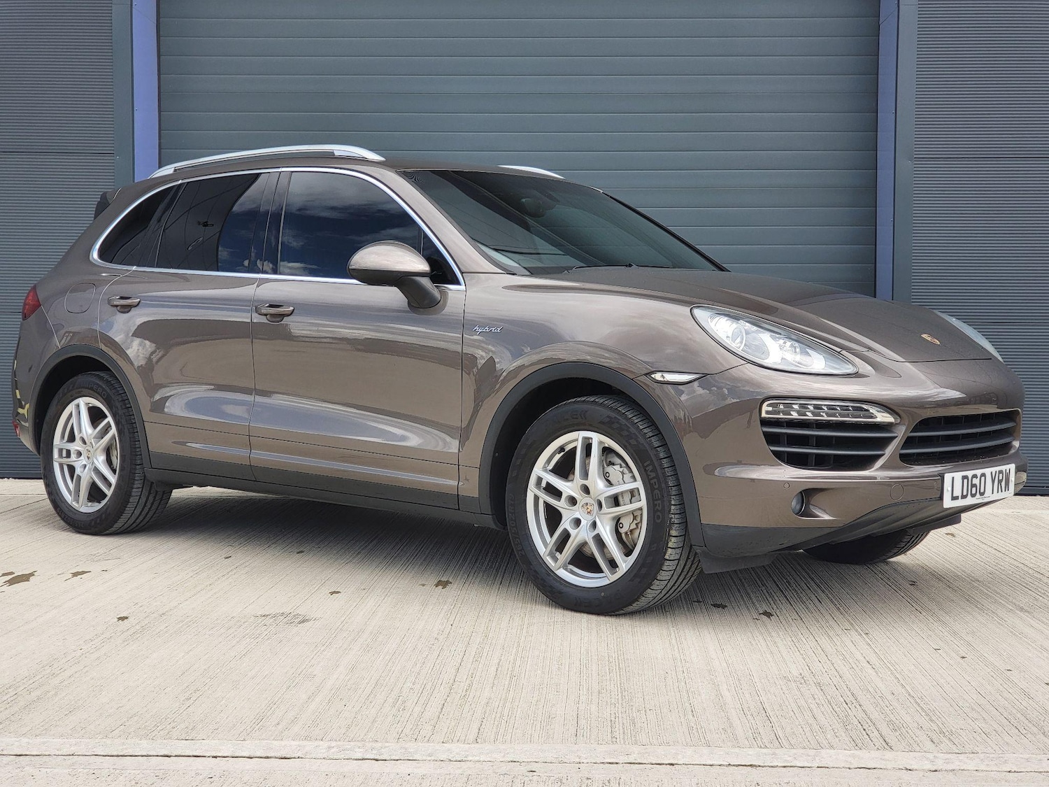 Used Porsche Cayenne 2010 for sale - 77109849: Photo 4