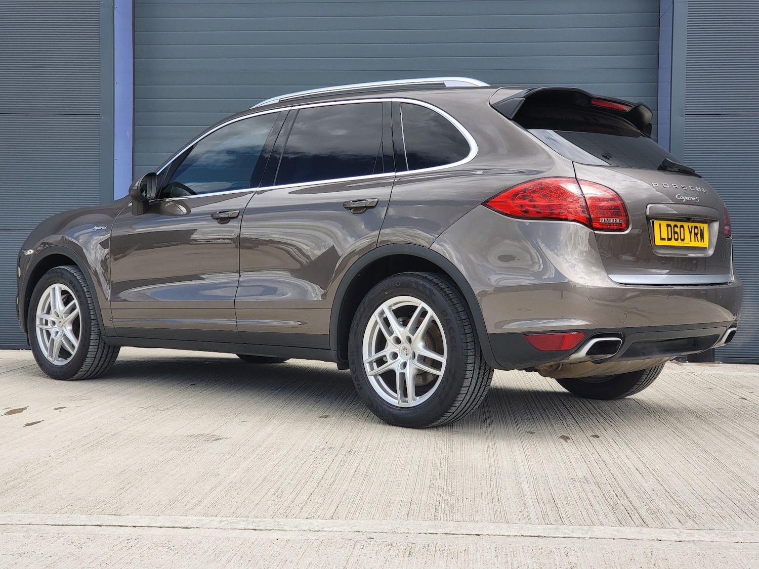 Used Porsche Cayenne 2010 for sale - 77109849: Photo 8