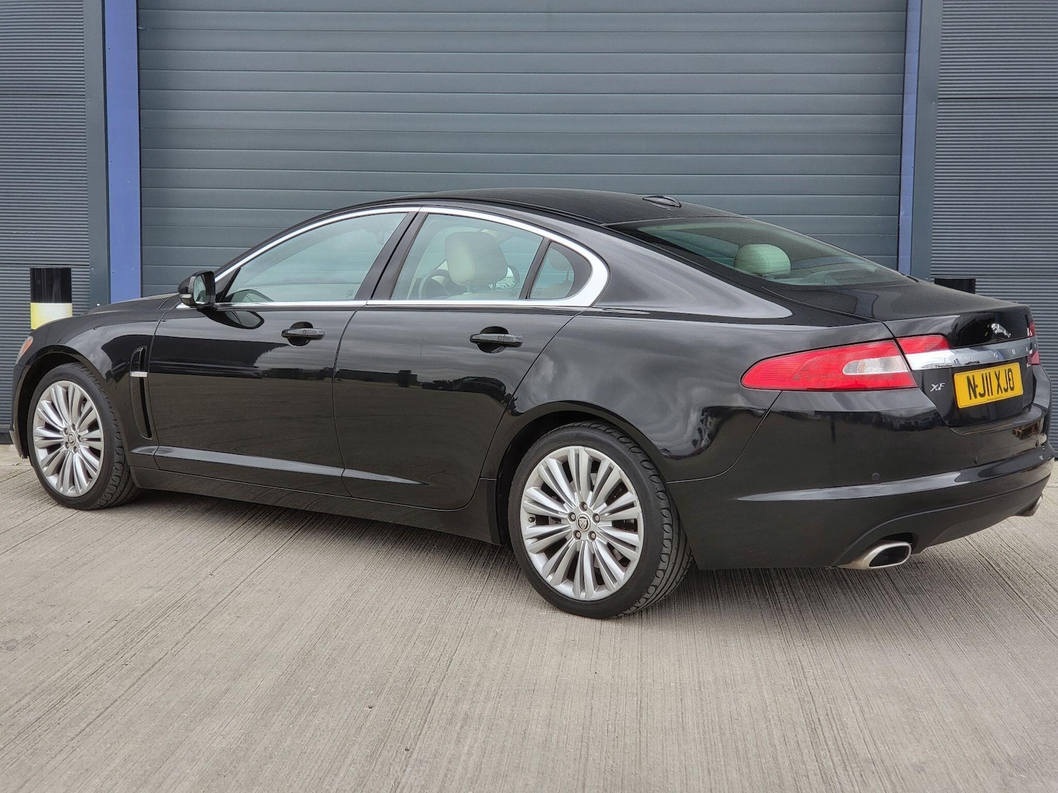 Used Jaguar XF 2011 for sale - 78006952: Photo 11