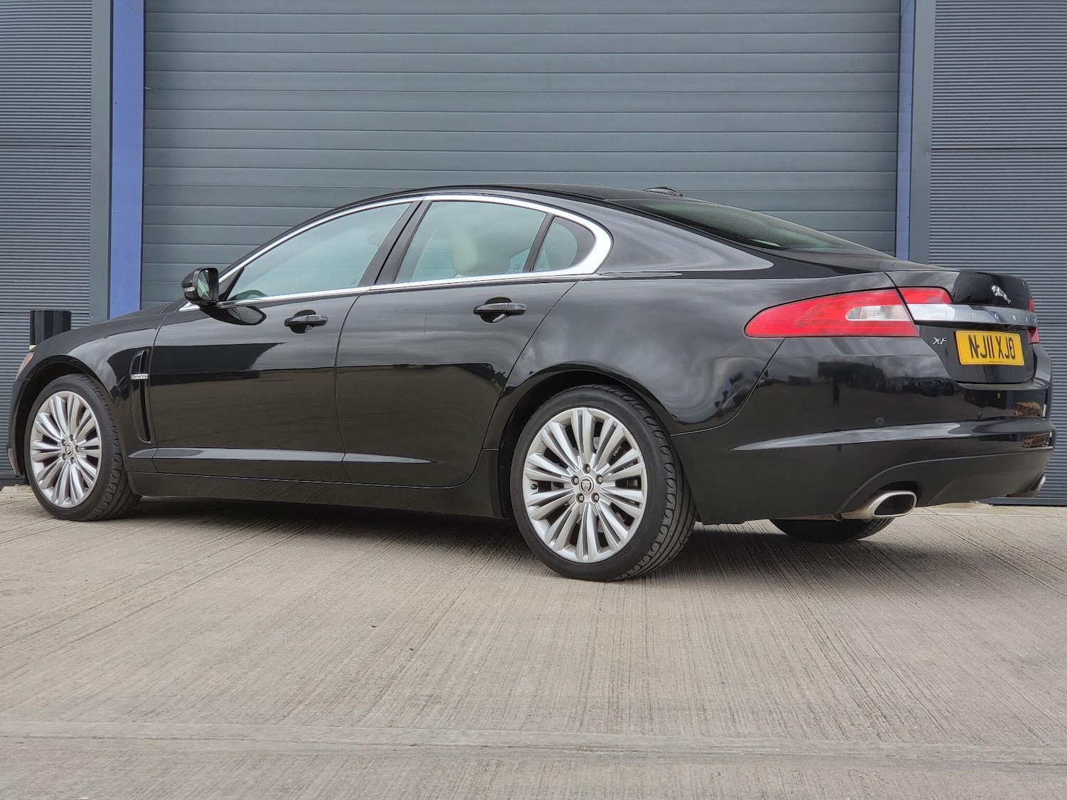 Used Jaguar XF 2011 for sale - 78006952: Photo 12