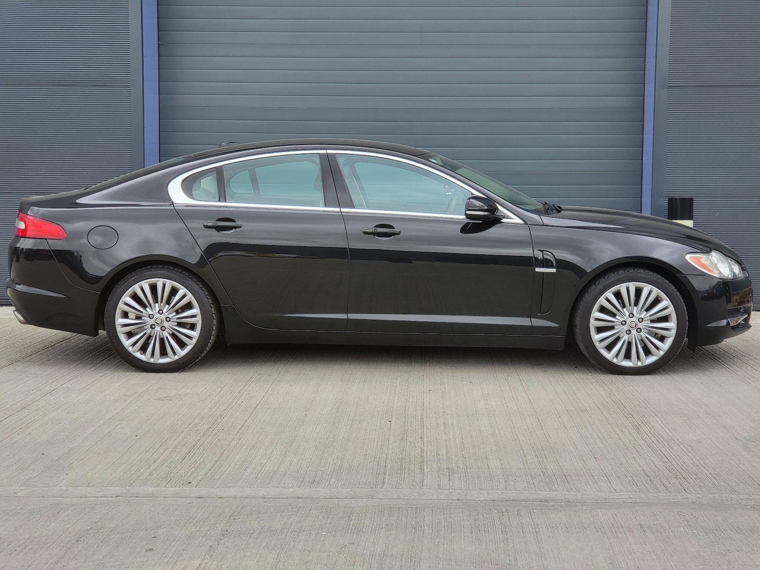 Used Jaguar XF 2011 for sale - 78006952: Photo 14