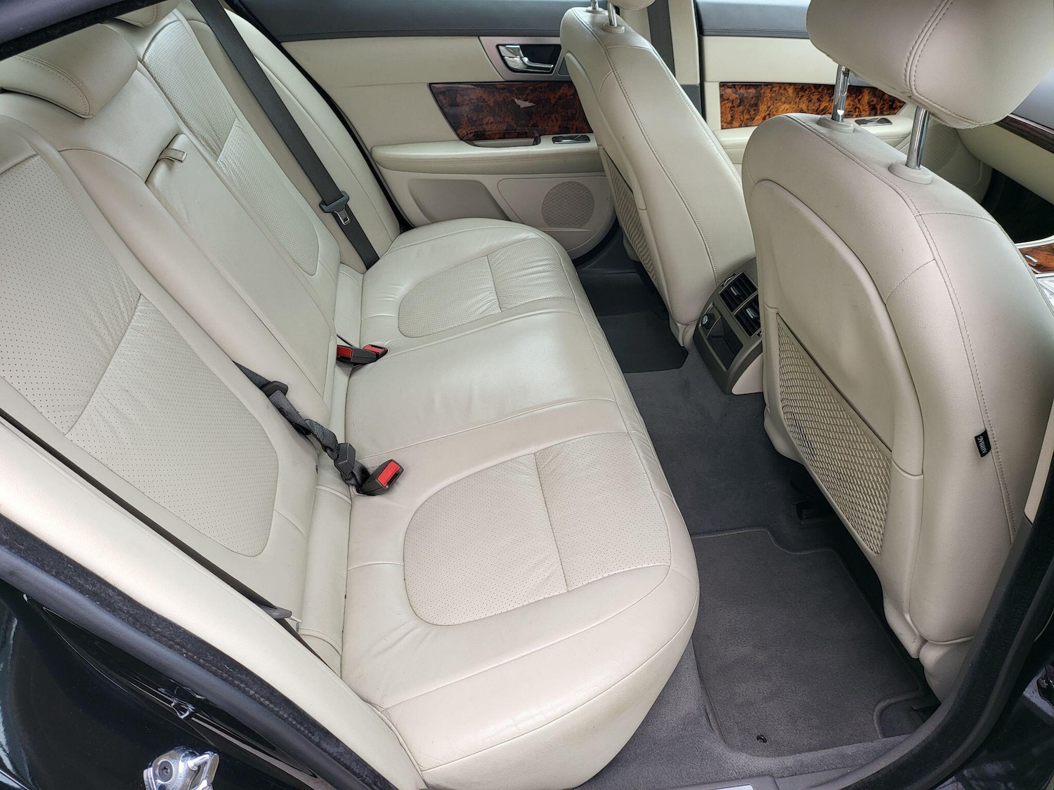 Used Jaguar XF 2011 for sale - 78006952: Photo 26