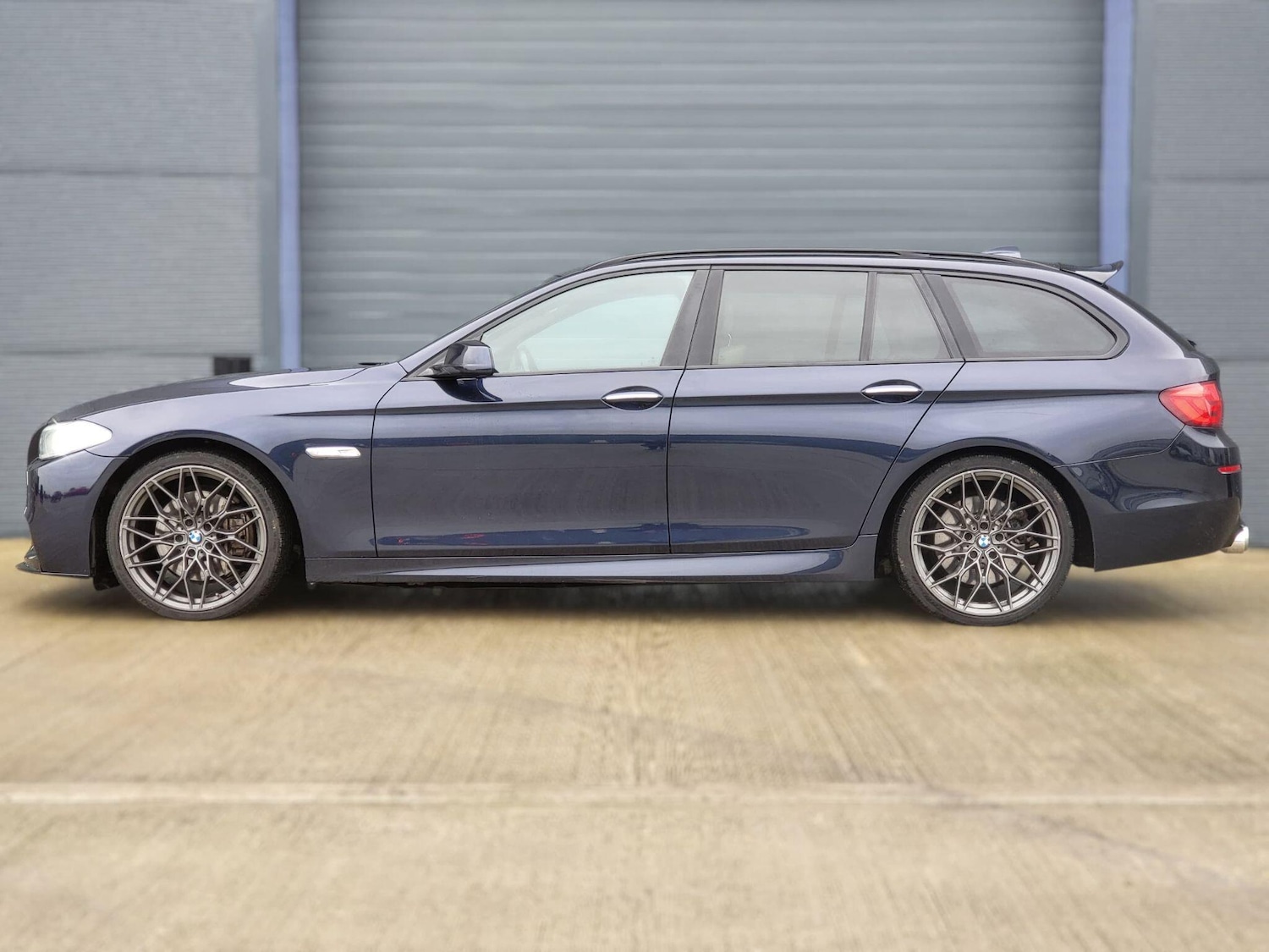 Used BMW 5 Series 2013 for sale - 77174975: Photo 12