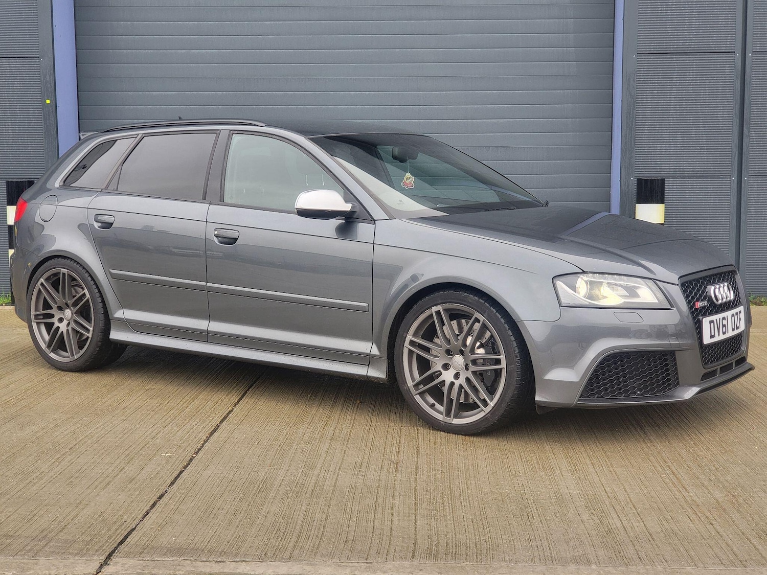 Used Audi RS3 2011 for sale - 77191815: Photo 4