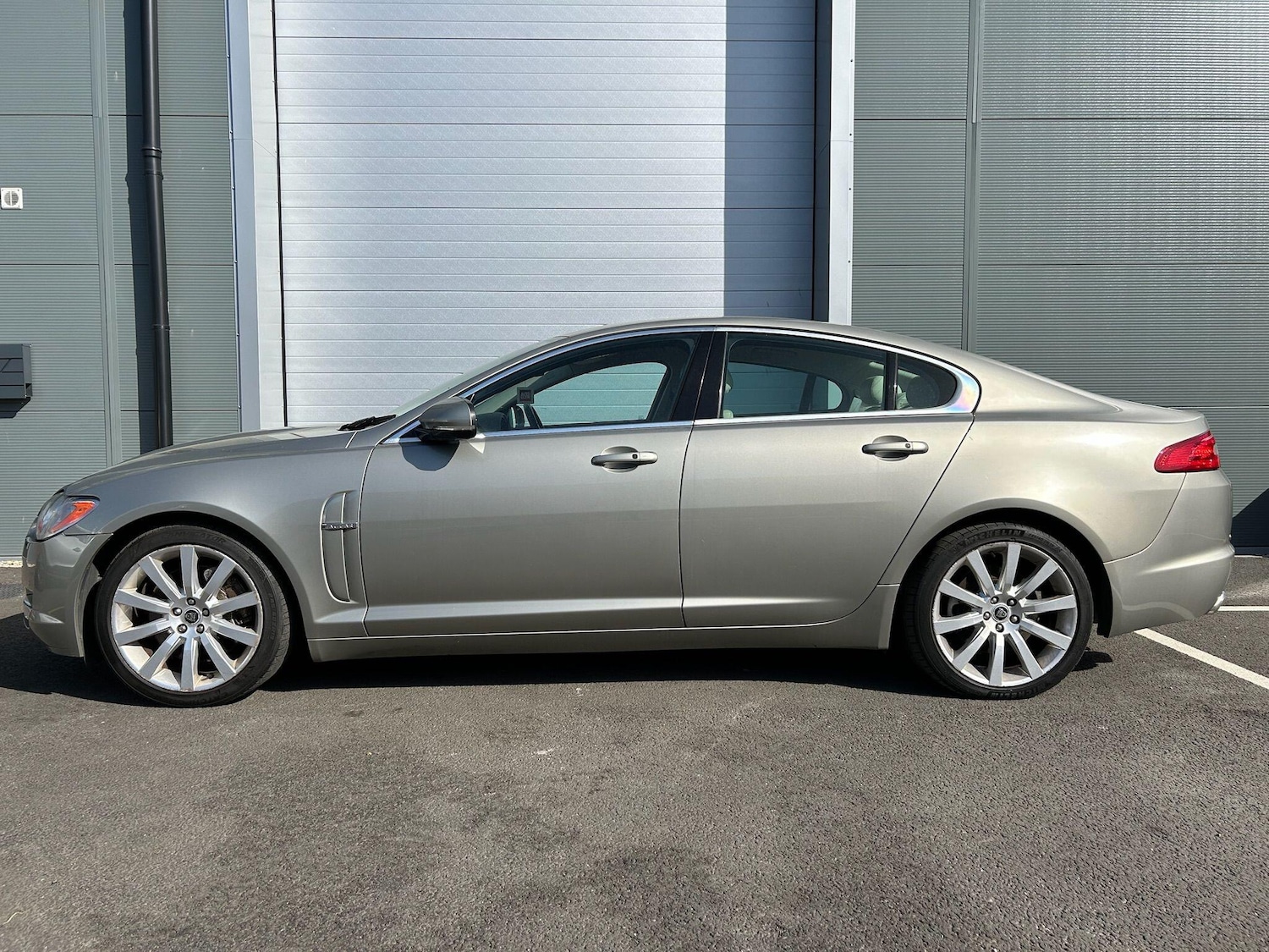Used Jaguar XF 2009 for sale - 78204864: Photo 13