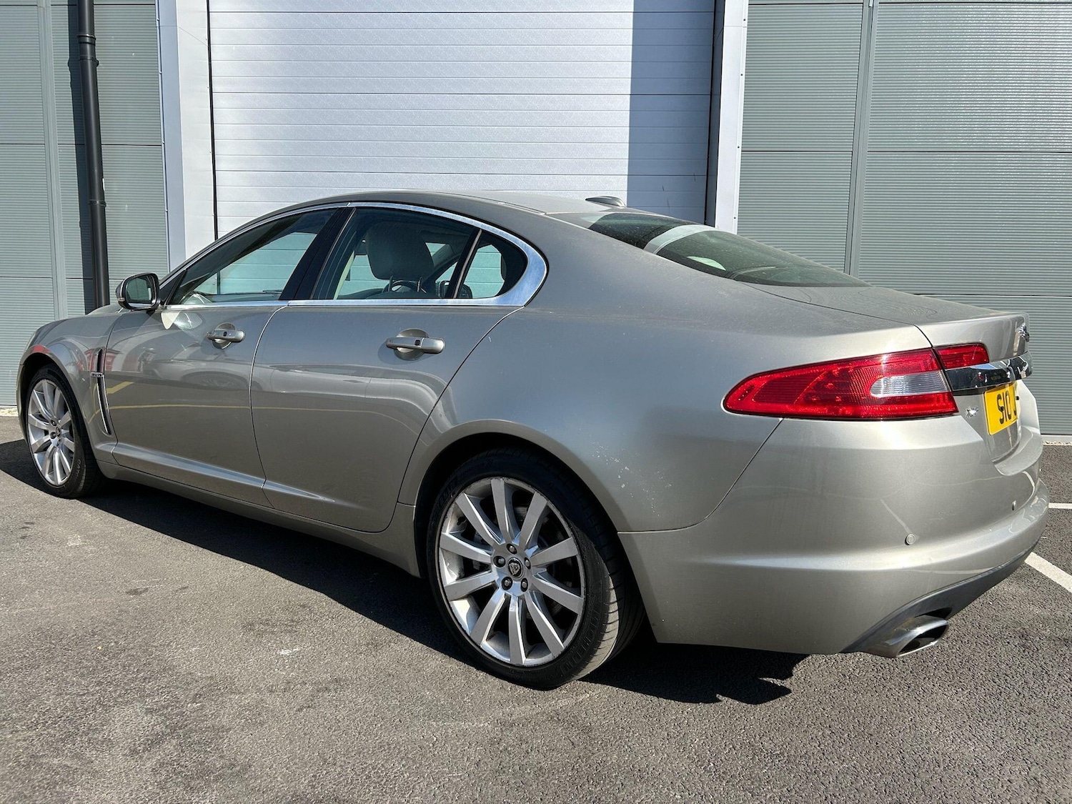 Used Jaguar XF 2009 for sale - 78204864: Photo 9