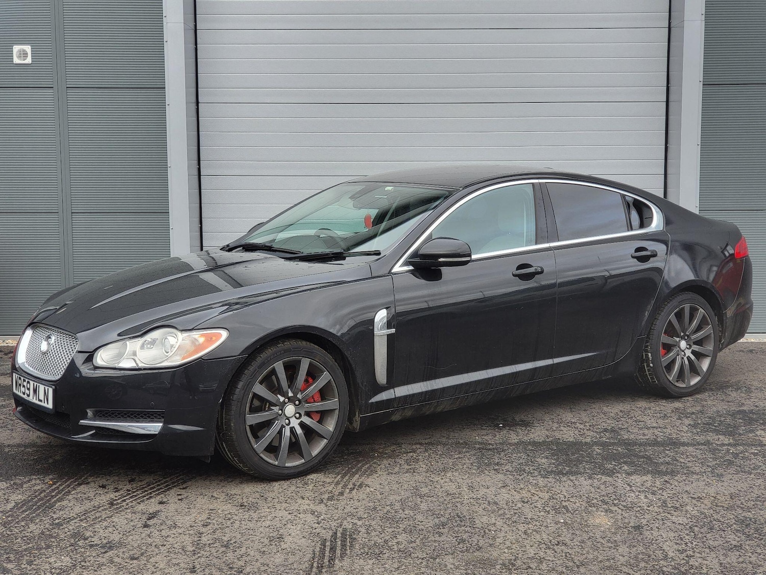 Used Jaguar XF 2010 for sale - 77633836: Photo 1