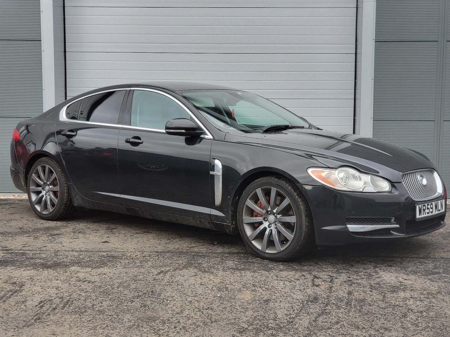 Used Jaguar XF 2010 for sale - 77633836: Photo 4