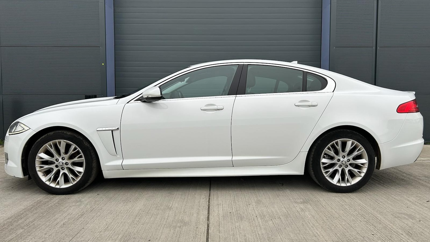 Used Jaguar XF 2013 for sale - 78205403: Photo 14