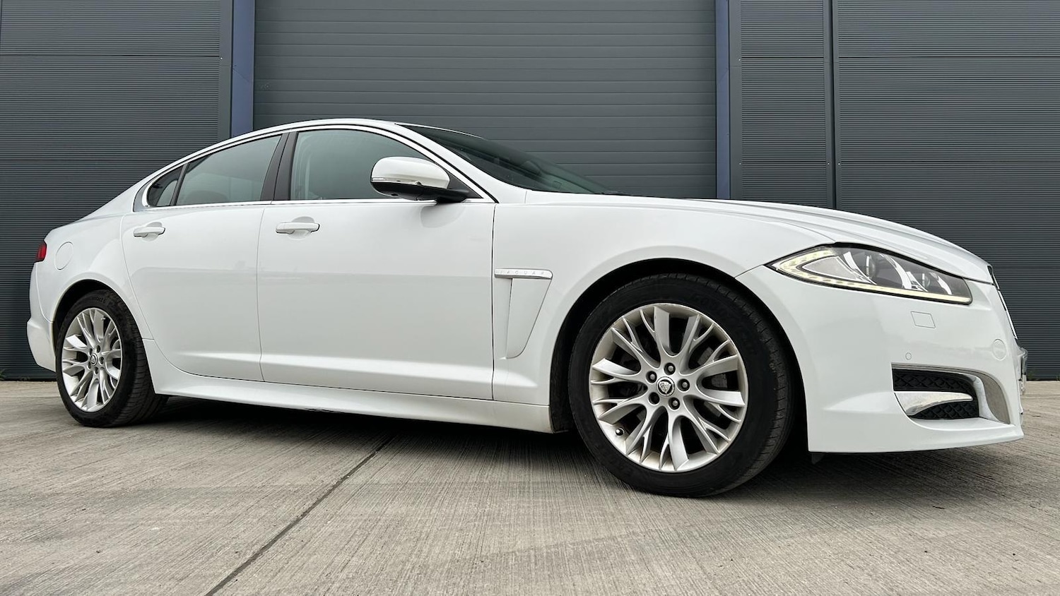 Used Jaguar XF 2013 for sale - 78205403: Photo 6